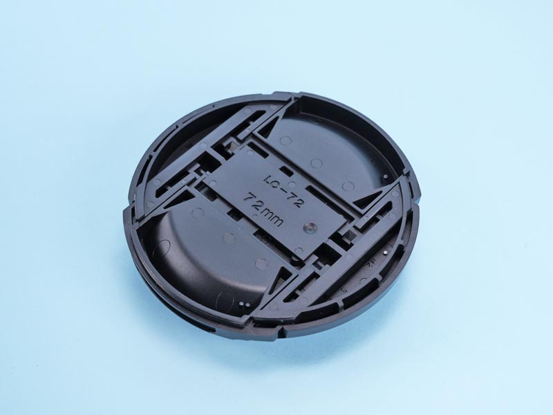 02
ニコン レンズキャップ LC-72
裏