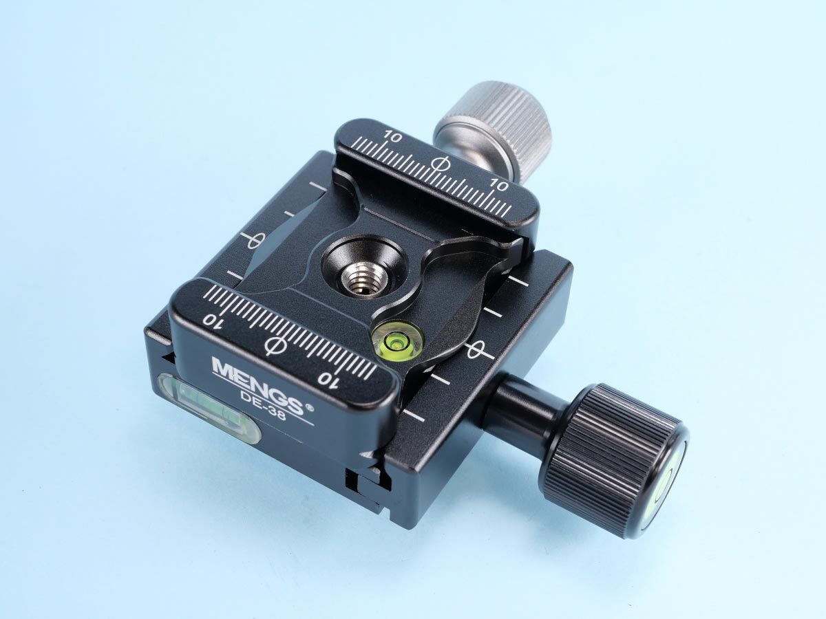 05
DE-38 クイックリリースクランプ
クランプにクランプ_1