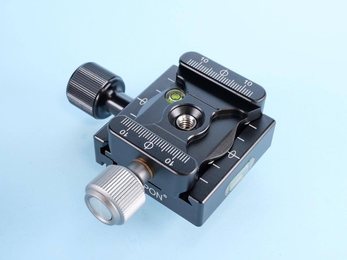 06
DE-38 クイックリリースクランプ
クランプにクランプ_2