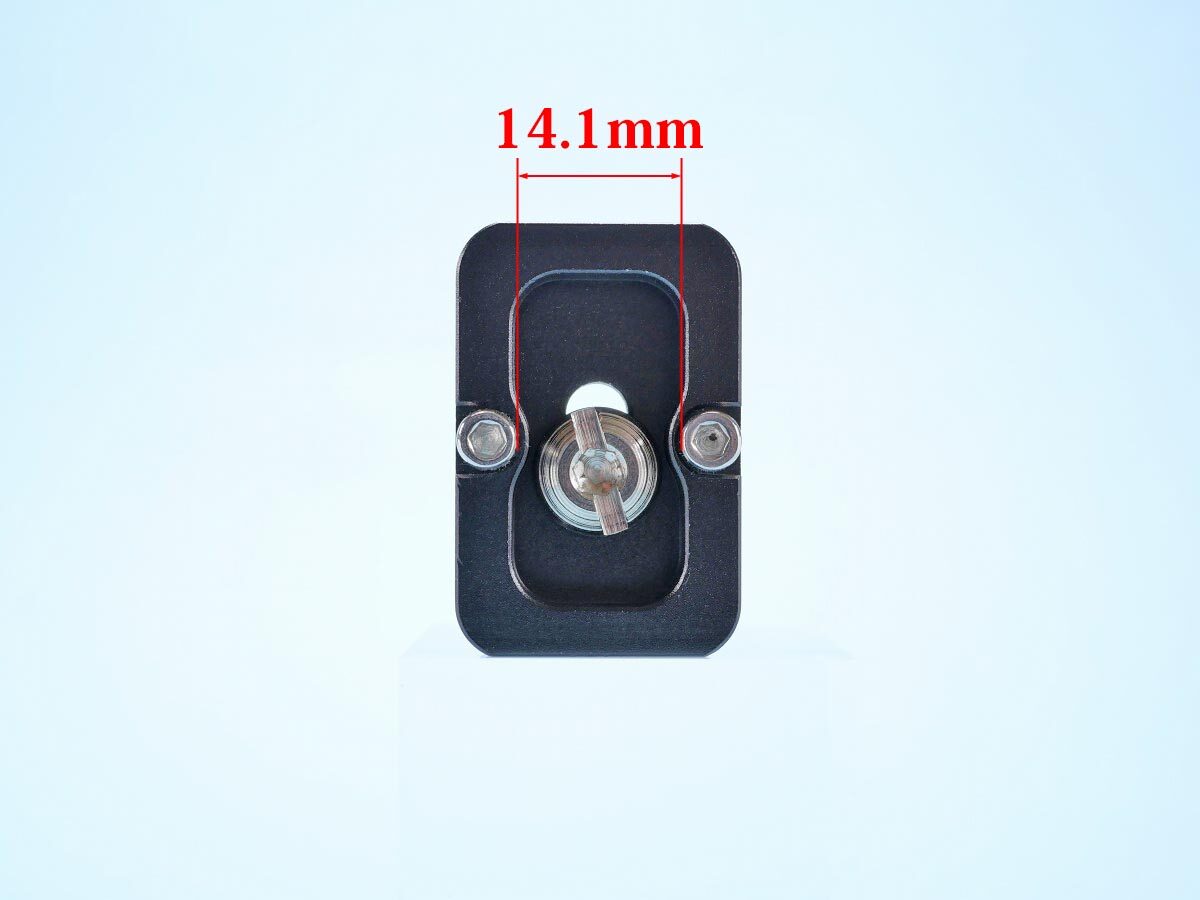 07
INPON アルカスイス互換 クイックリリースプレート 25mm、寸法、裏