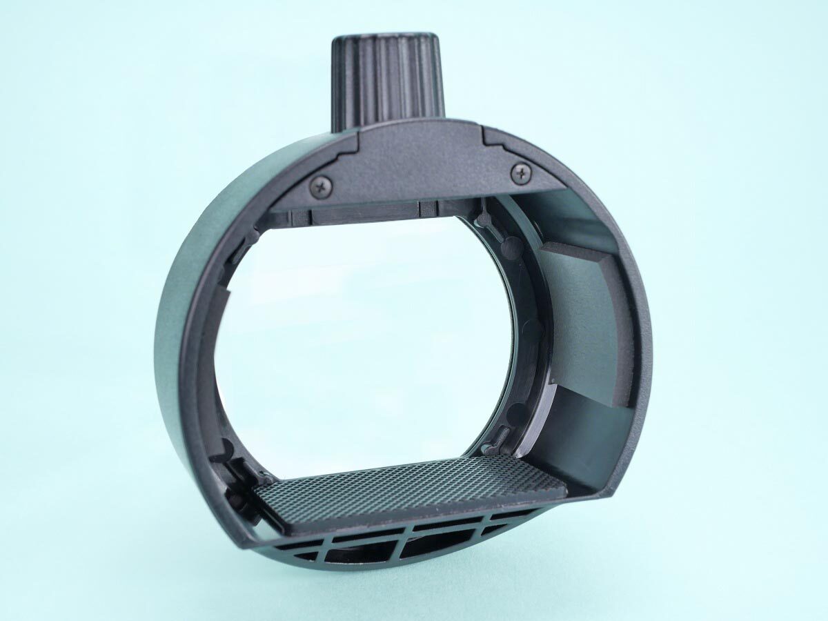 04
Godox S-R1斜め後ろ