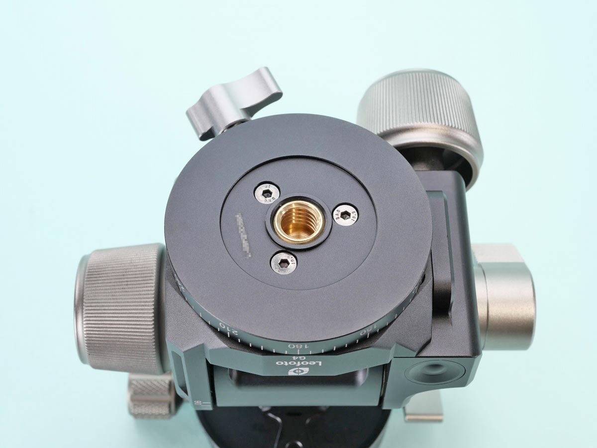 23
Leofoto G4 ギア雲台
底面