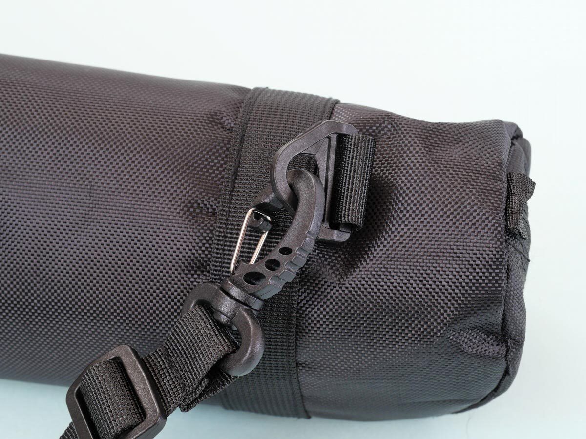 04
Leofoto LS-223CEX
ケース_ショルダーベルト付け根