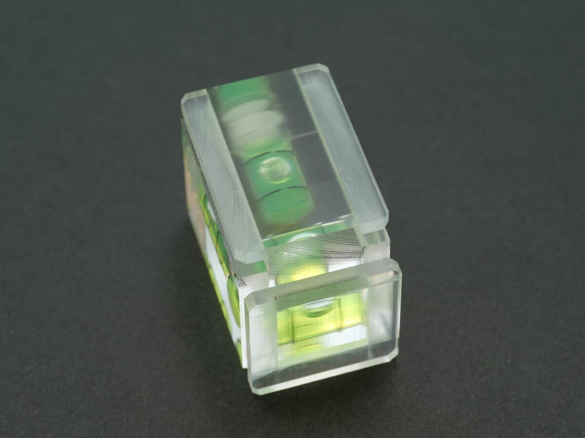 04
ハクバ 2ウェイレベラー KPA-02
外観底面