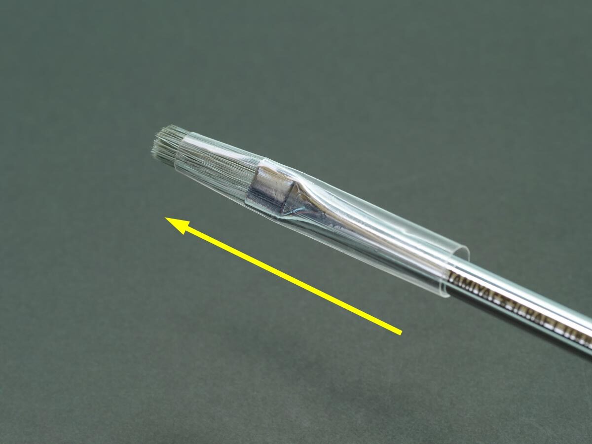 04
タミヤ ミニ四駆クリーニングブラシ
穂先カバー脱着