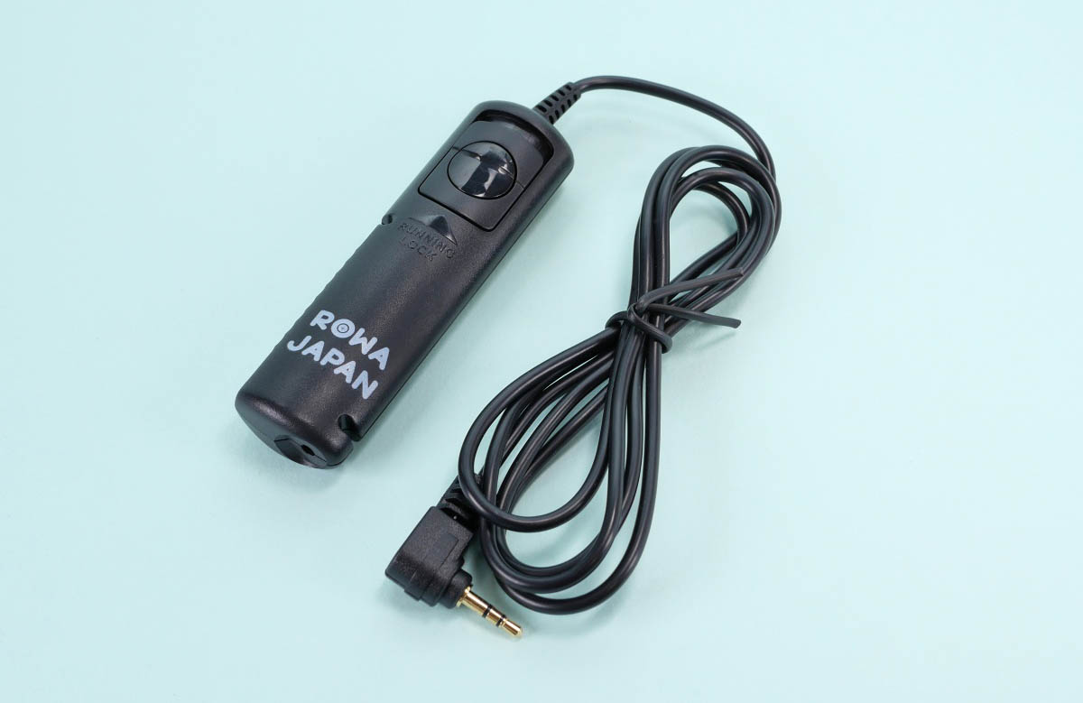 03
ROWA 有線 ミニ シャッター リモコンレリーズ
キヤノン、ペンタックス、オリンパス用